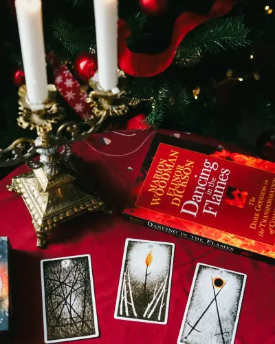The Wild Unknown tarot deck